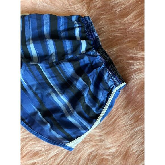 Nike Girls Dri Fit Blue Multi Colored Shorts Kids Size Large - Picture 7 of 7